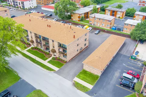 10702 S Depot St #205C, Worth, IL 60482