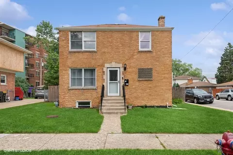 4111 Grace St, Schiller Park, IL 60176