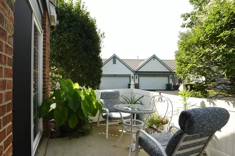 21121 Buckeye Ct, Plainfield, IL 60544 photo 2