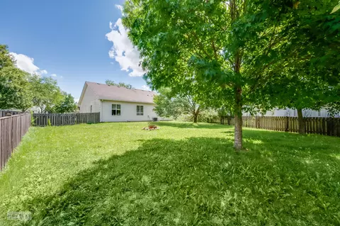 705 Deames St, Plano, IL 60545 photo 2