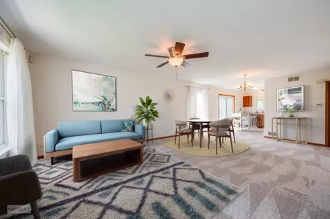 705 Deames St, Plano, IL 60545 photo 5