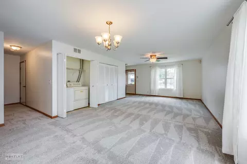 705 Deames St, Plano, IL 60545 photo 9