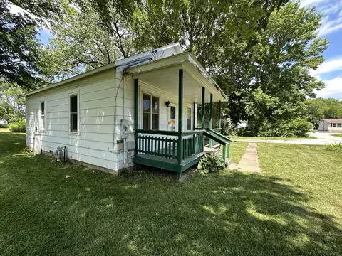414 W 7th St, Braidwood, IL 60408 photo 3