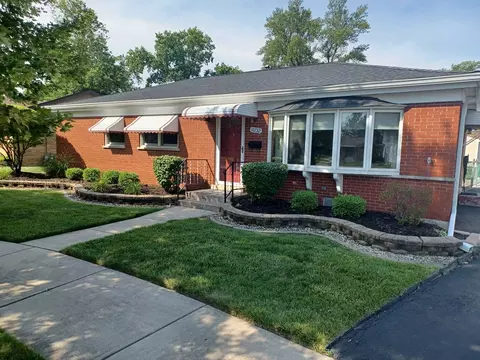 10732 Mason Ave, Chicago Ridge, IL 60415