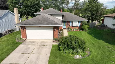 1105 Independence Dr, Bartlett, IL 60103