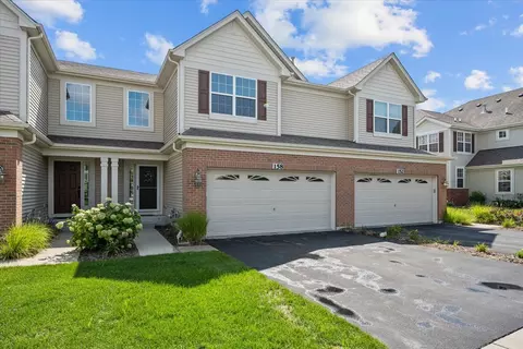 158 Remington Dr, Saint Charles, IL 60175