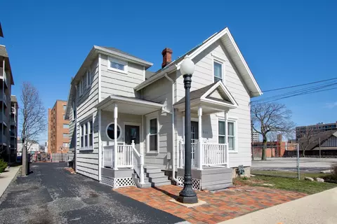 856 Pearson St, Des Plaines, IL 60016