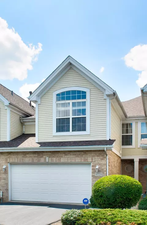 9729 Hillcrest Cir, Orland Park, IL 60467