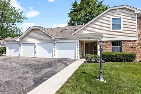 472 Lambert Dr #D1, Schaumburg, IL 60193
