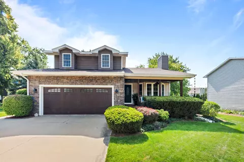 1374 Mill Pond Rd, Bourbonnais, IL 60914