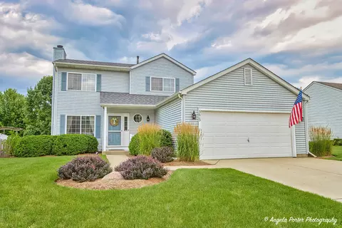 3613 Dorchester Pl, Mchenry, IL 60050