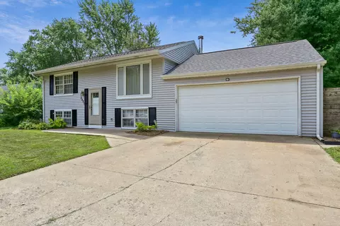 3201 W Daniel St, Champaign, IL 61821