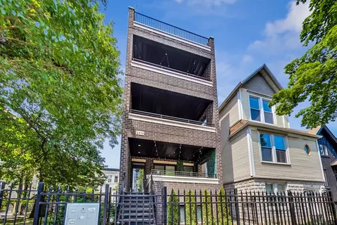 3414 N Seminary Ave #3, Chicago, IL 60657