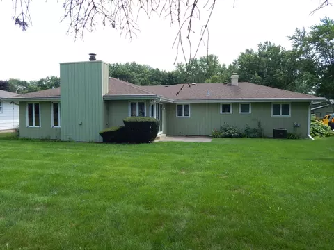 1608 Martha Dr, Elgin, IL 60123 photo 21