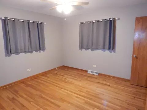 1608 Martha Dr, Elgin, IL 60123 photo 13