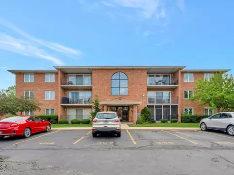 5630 158th St #309, Oak Forest, IL 60452
