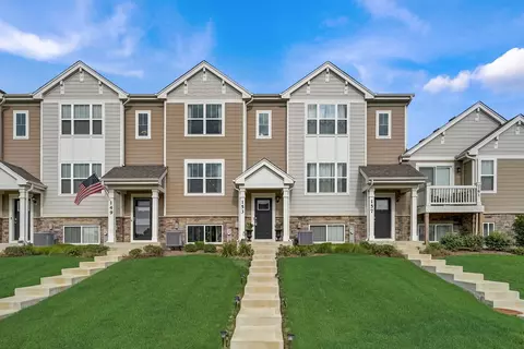 153 Goldenrod Dr, Elgin, IL 60124