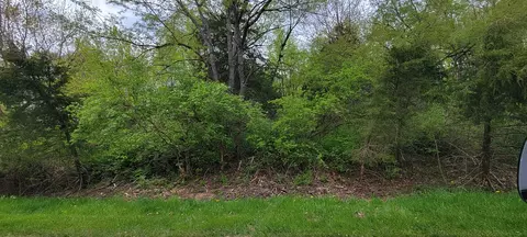 303 Platte Dr, Dixon, IL 61021