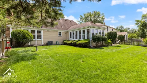 405 Regency Ct, Aurora, IL 60504 photo 28