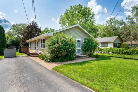 14 Ridgeland Ave, Fox Lake, IL 60020