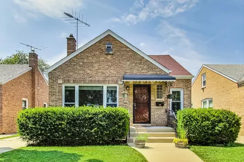 5122 N Mobile Ave, Chicago, IL 60630