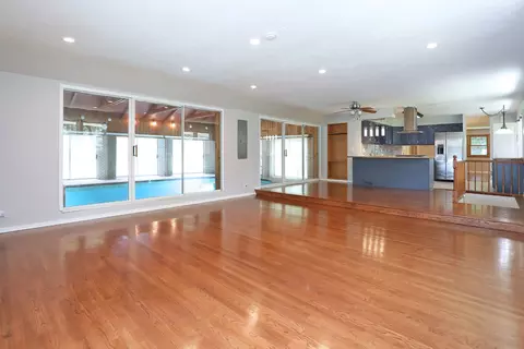 5150 Sunset Dr, Rolling Meadows, IL 60008 photo 5