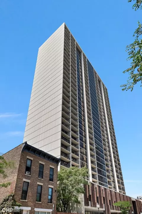 1636 N Wells St #412, Chicago, IL 60614