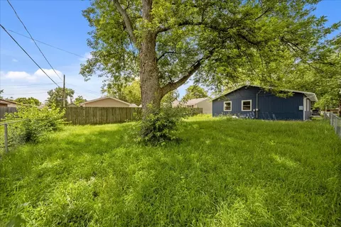 3237 Phillips Ave, Steger, IL 60475 photo 13