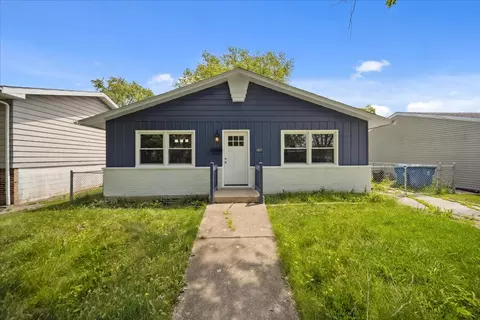 3237 Phillips Ave, Steger, IL 60475