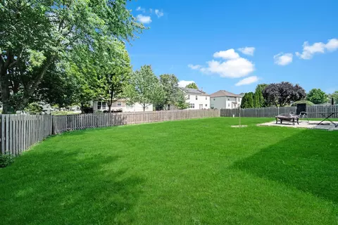 792 Suncrest Dr, Aurora, IL 60506 photo 25