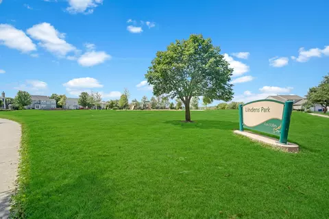 792 Suncrest Dr, Aurora, IL 60506 photo 26