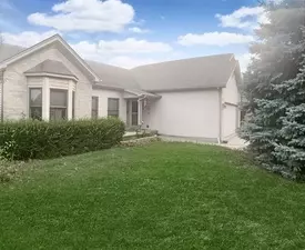 605 Woodside Ter, Hampshire, IL 60140