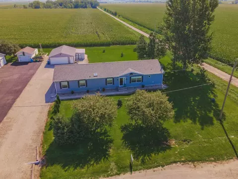 402 N 4th Ave, Chenoa, IL 61726 photo 5