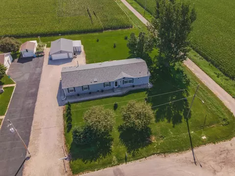 402 N 4th Ave, Chenoa, IL 61726 photo 43