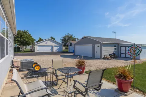 402 N 4th Ave, Chenoa, IL 61726 photo 40