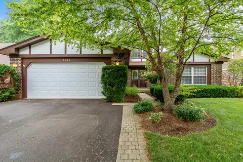 1030 Stratford Rd, Deerfield, IL 60015