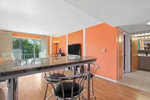 100 Deborah Ln #B30, Wheeling, IL 60090 photo 11
