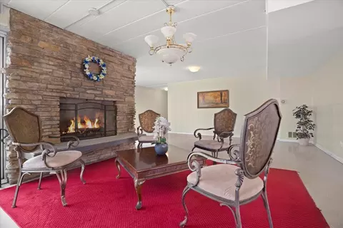 100 Deborah Ln #B30, Wheeling, IL 60090 photo 5
