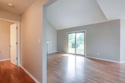 2203 Riverside Dr, Plainfield, IL 60586 photo 7