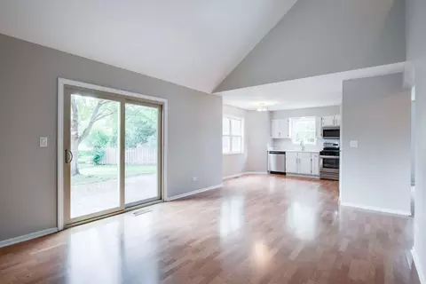 2203 Riverside Dr, Plainfield, IL 60586 photo 4