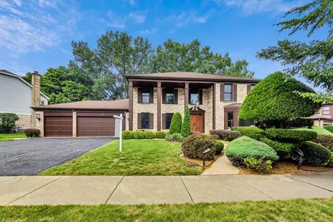 3938 N Proctor Cir, Arlington Heights, IL 60004