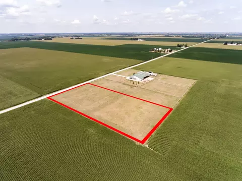 1452 1900 E Rd, Urbana, IL 61802