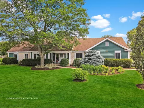 1 S671 Verdun Dr, Winfield, IL 60190