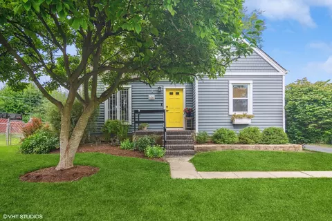626 S Williams Ave, Palatine, IL 60074