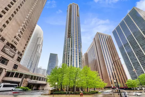 222 N Columbus Dr #810, Chicago, IL 60601