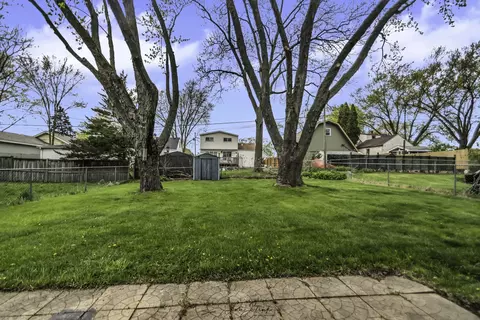 124 S Commonwealth Ave, Elgin, IL 60123 photo 5