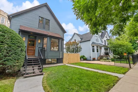 2835 N Sawyer Ave, Chicago, IL 60618