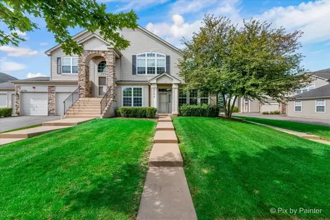 2734 Acorn Ct #2734, West Dundee, IL 60118