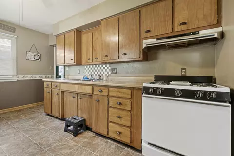 1548 S 5th Ave, Kankakee, IL 60901 photo 6