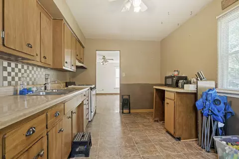 1548 S 5th Ave, Kankakee, IL 60901 photo 8